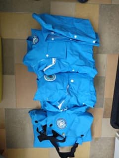 阪神素地前開きサロペットと上着の3点セット - メルカリ