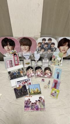 【なにわ男子】 公式グッズ 新品未使用 バラ売り・セット売りどちらも可⭕️のサムネイル
