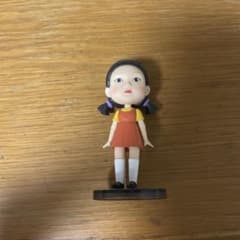 イカゲーム ワールドコレクタブルフィギュア ヨンヒ人形