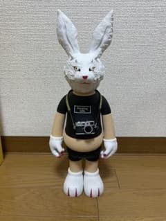 FR2 ソフビFXXXING RABBITS ぬいぐるみ カメラ付き　箱付き FR2 ソフビFXXXING RABBITS ぬいぐるみ カメラ付き 箱付き - メルカリ