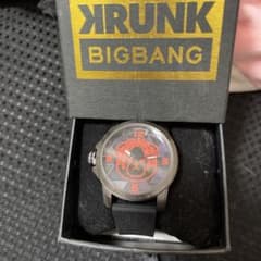 KRUNK BIGBANG 시계 블랙/레드