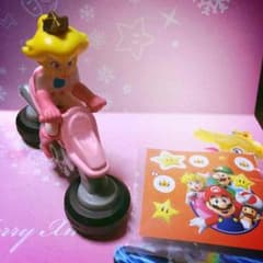 ハッピーセット マリオカート ピーチ姫のサムネイル