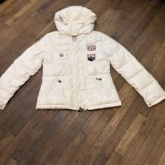 MONCLER ダウンジャケット ホワイト ワッペン お値下げしました。のサムネイル