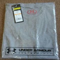 新品未開封　アンダーアーマー　Tシャツのサムネイル