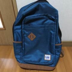値下げしました!! Lee 軽量 多機能 スクエア型 リュックのサムネイル
