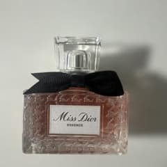 Dior ディオール ミスディオール エッセンスパルファン35mL - メルカリ