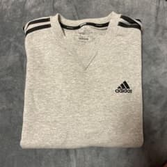 adidas グレー トレーナー 半袖のサムネイル