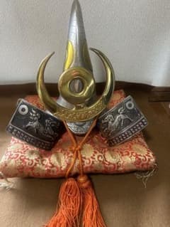 【極珍品・秀吉の馬印】五月人形 兜 金葫芦（ひょうたん）意匠 麒麟浮彫 30cm 極珍品・秀吉の馬印】五月人形 兜 金葫芦（ひょうたん）意匠 麒麟浮彫 置物