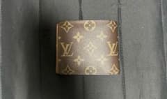 Louis Vuitton 二つ折り財布 モノグラムのサムネイル