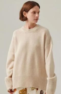 美品　GALERIE VIE ギャルリーヴィー　ニット　ファインウールのサムネイル