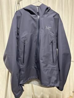 ARC'TERYX ベータジャケット　ブラックサファイア　サイズMのサムネイル