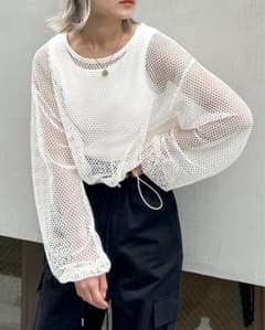 アイボリー　袖ドロストメッシュプルオーバー長袖のサムネイル