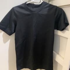 ブラック Tシャツのサムネイル