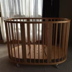送料込み STOKKE ストッケ ベビーベッド ナチュラルのサムネイル