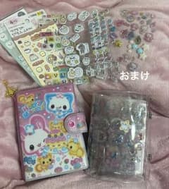 正規品 実店舗購入品　シール帳　完成品　まとめ売り　おすそ分け♡ シール帳 完成品 2冊 おまけ おすそ分け付き - メルカリ