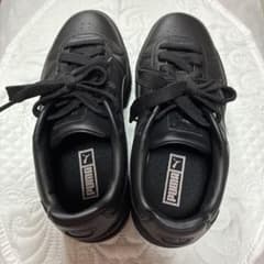 PUMA 厚底スニーカー ブラックのサムネイル