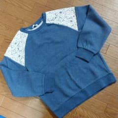 ⭐ 新品 未使用 タグ付き ⭐ GU トレーナー 女の子 140のサムネイル