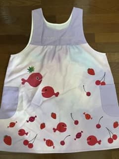 エプロン　きんぎょがにげた　保育士のサムネイル