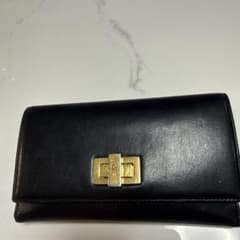 FENDI 長財布♡最終値下げ‼️のサムネイル