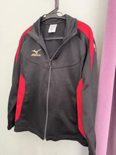 Mizuno スポーツジャケット サイズ150 黒/赤のサムネイル