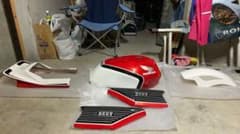 cbx400f 外装セット 赤白 白赤 beetのサムネイル