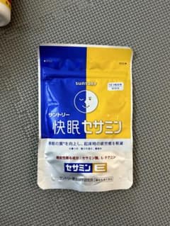 サントリー　快眠セサミンのサムネイル