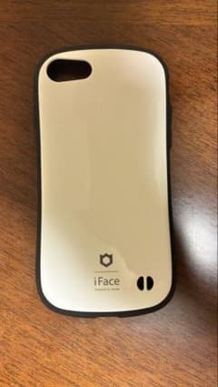 iFace first class iPhone SE 専用ホワイトのサムネイル