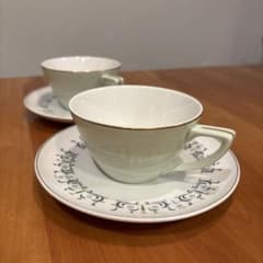 東洋陶器chigusa カップ＆ソーサー 2客セット 金彩 花柄のサムネイル