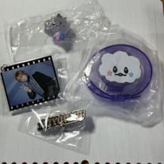 TRUZ DOYOUNG New wav ガチャガチャ　グッズセットのサムネイル