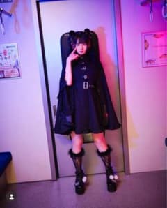Jamie エーエヌケー ベルトロングケープのサムネイル