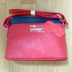 新品 ハローキティーショルダーバッグ 赤×ネイビーのサムネイル
