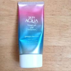 スキンアクア　トーンアップ　UVエッセンス　SPF50＋ PA＋＋＋＋のサムネイル