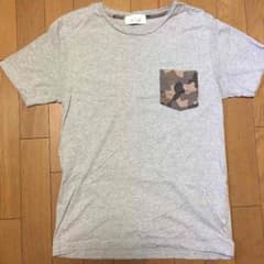 ワンポイントカモフラ柄Tシャツのサムネイル
