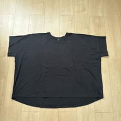 UNIQLO ブラック オーバーサイズ Tシャツのサムネイル