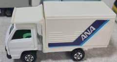 トミカ　ANA トラック ミニカーのサムネイル