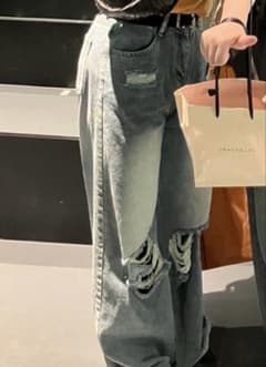 ダメージジーンズ ライトブルー デニムパンツ ワイドパンツ カジュアルのサムネイル