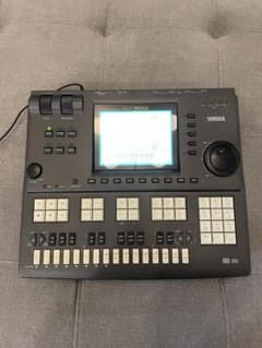 YAMAHA QY700 シーケンサー / リズムマシン 動作確認済　美品のサムネイル