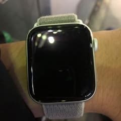 APPLE WATCH 4 44mm GPSのサムネイル