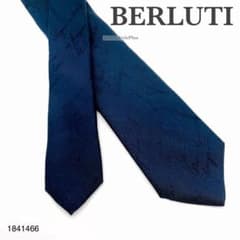 BERLUTI ベルルッティ カリグラフィ ネクタイ ブルー BERLUTI ベルルッティ ネクタイ ブルー系 カリグラフィ スリム - メルカリ