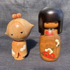 昭和レトロ漂う 創作こけし 2体セット 木彫り 伝統工芸品 - メルカリ