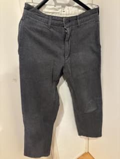 ORDINARY FITS シンチバック付き ブラックデニムパンツのサムネイル