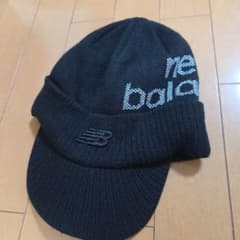 ニットキャップ ブラック　New Balanceのサムネイル