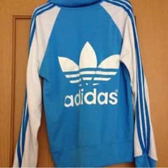adidasのサムネイル