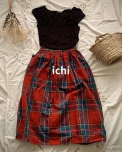 ichi チェック柄　タグ付き未使用　コットンスカート　インディゴ生地のサムネイル