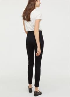 H&M ブラック スキニー パンツのサムネイル