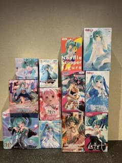 初音ミク フィギュア 12点　セット　まとめのサムネイル