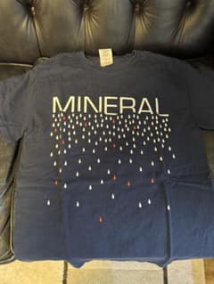 MINERAL Tシャツのサムネイル