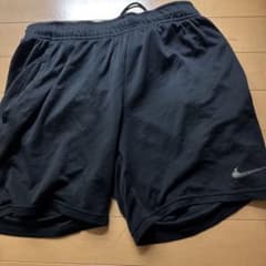 Nike ブラック ショートパンツのサムネイル