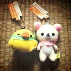 キイロイトリとコリラックマキーホルダーのサムネイル