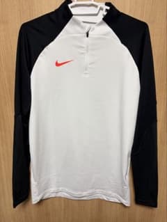 NIKE サッカーウェア ハーフジップ ホワイト×ブラック sのサムネイル